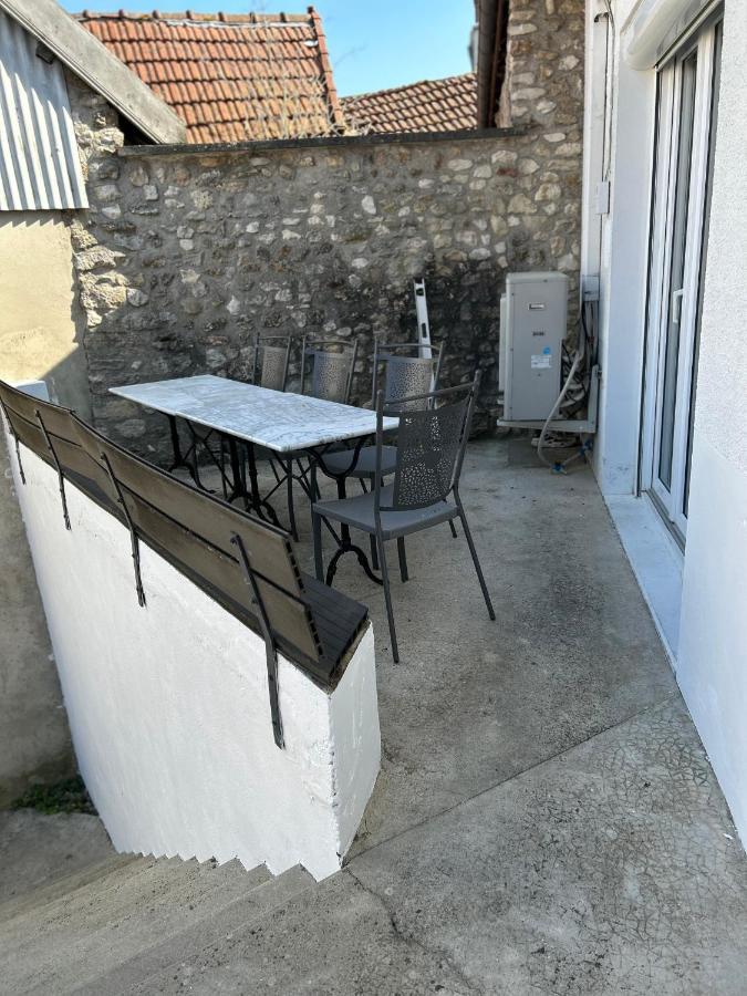 Вилла Chez Brigitte Chatillon-sur-Marne Экстерьер фото