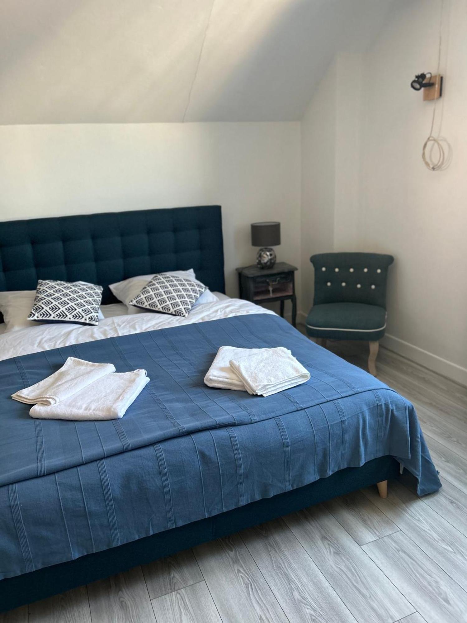 Вилла Chez Brigitte Chatillon-sur-Marne Экстерьер фото